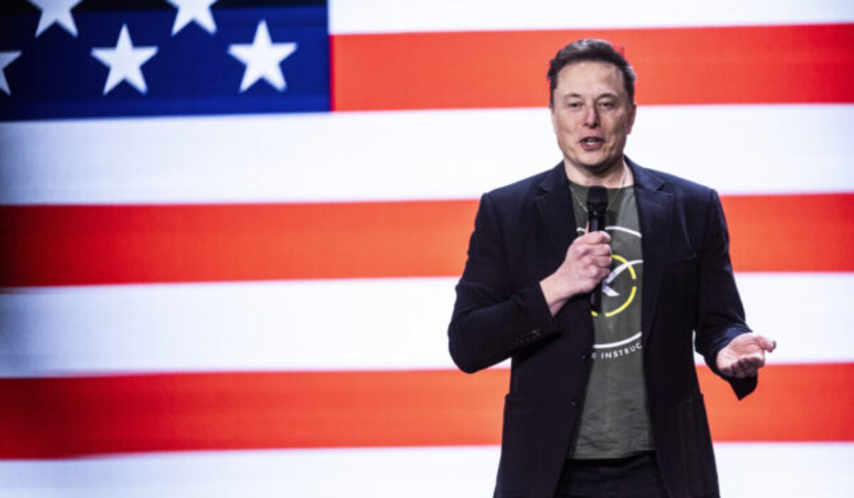 Elon Musk na Trumpovu kampaň v prvej polovici októbra daroval 44 miliónov dolárov