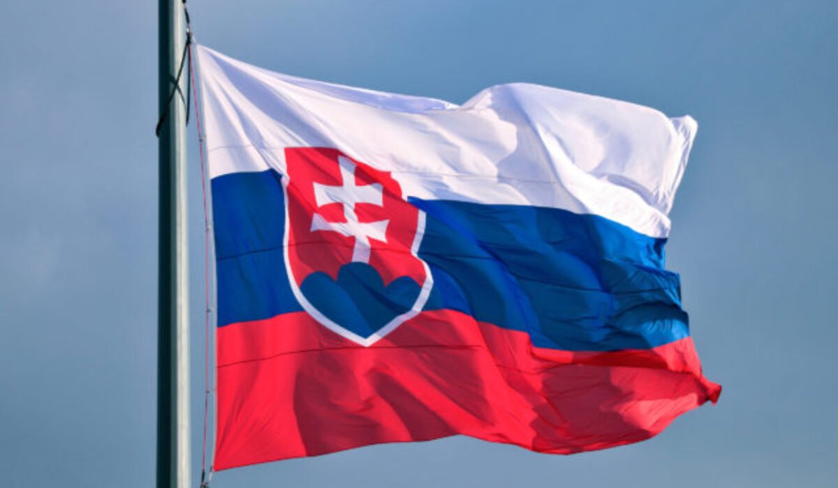 Vláda vypovedala staré zmluvy o občianstve s Maďarskom aj Ruskom, jedna bola v rozpore s Ústavou SR