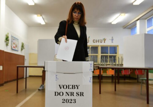 Väčšina Slovákov je o svojej politickej preferencii presvedčená, voľba „menšieho zla“ je mýtus