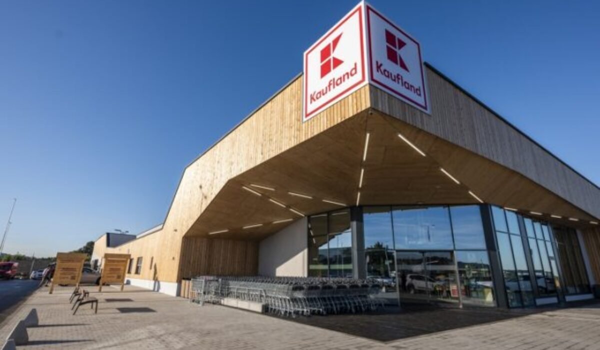 Kaufland v Záhorskej Bystrici je zelený: Jeho udržateľnosť potvrdil medzinárodný certifikát BREEAM Excellent