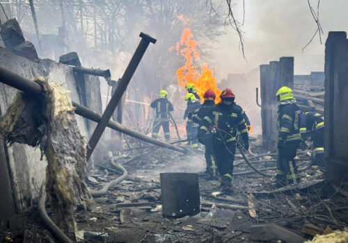 Rusi vypustili na Ukrajinu rekordný počet 145 dronov, ukrajinské drony útočili na muničné sklady v Brianskej oblasti