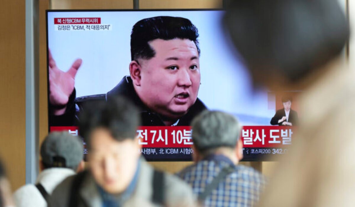 Kim Čong-un ratifikoval obrannú dohodu s Ruskom, poslal mu už 12-tisíc vojakov