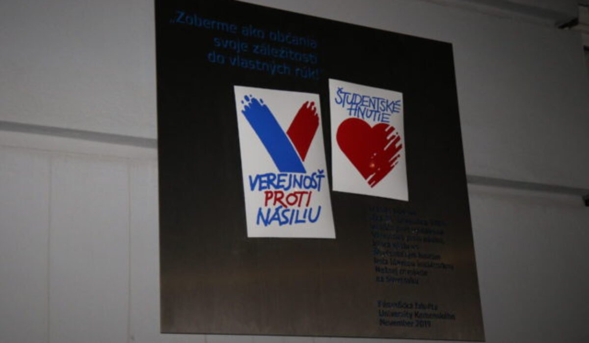 Pripomíname si nenásilný odpor proti fašizmu i komunizmu, podujatia k 17. novembru budú po celom Slovensku