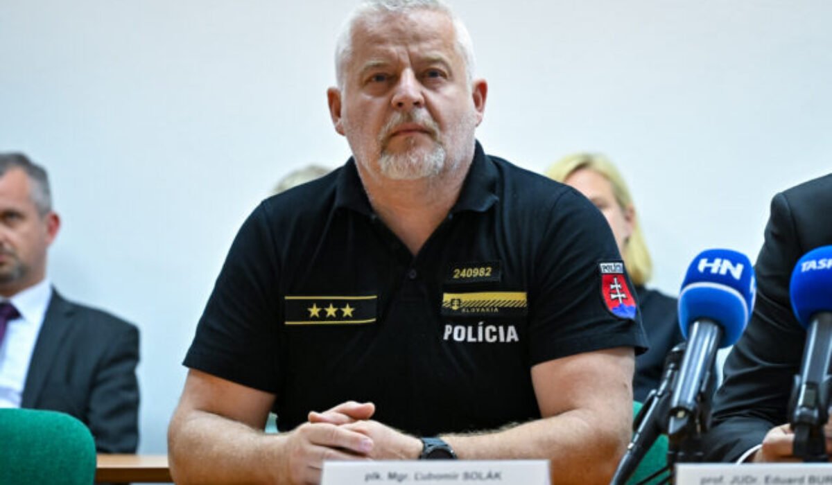 Neprimarené zásahy policajtov nesmú mať miesto v slovenskej polícii, Solák nariadil preškoľovanie