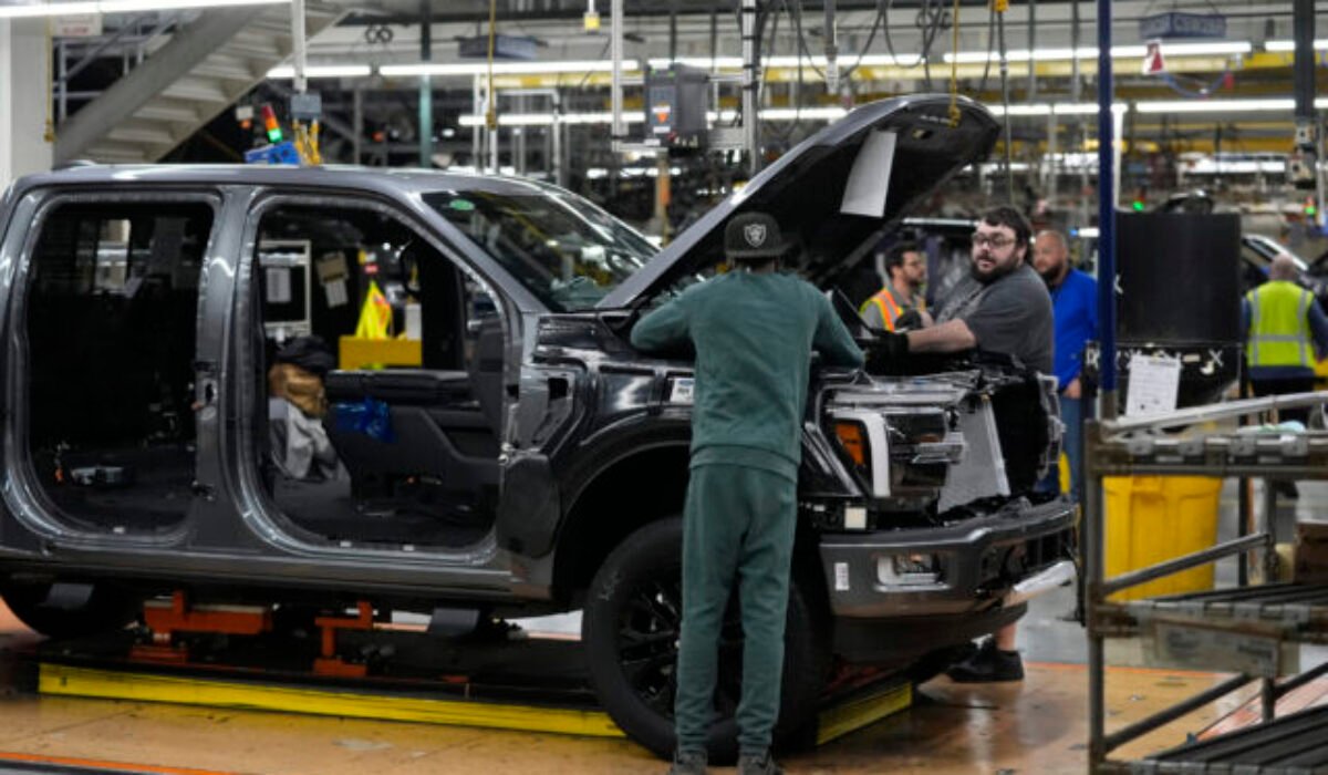 Ekonomika eurozóny v treťom štvrťroku medzikvartálne stúpla o 0,4 %