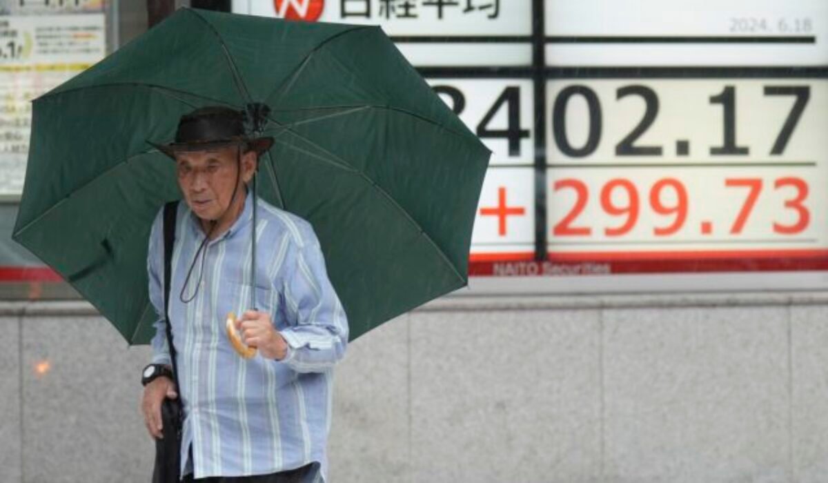 Ekonomika Japonska vďaka spotrebiteľom počas júla až septembra medziročne vzrástla o 0,9 %
