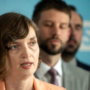 Parlament odmietol odsúdiť únosy ukrajinských detí, návrh Progresívneho Slovenska neprešiel