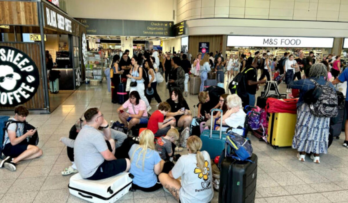 Pre podozrivú batožinu evakuovali časť londýnskeho letiska Gatwick