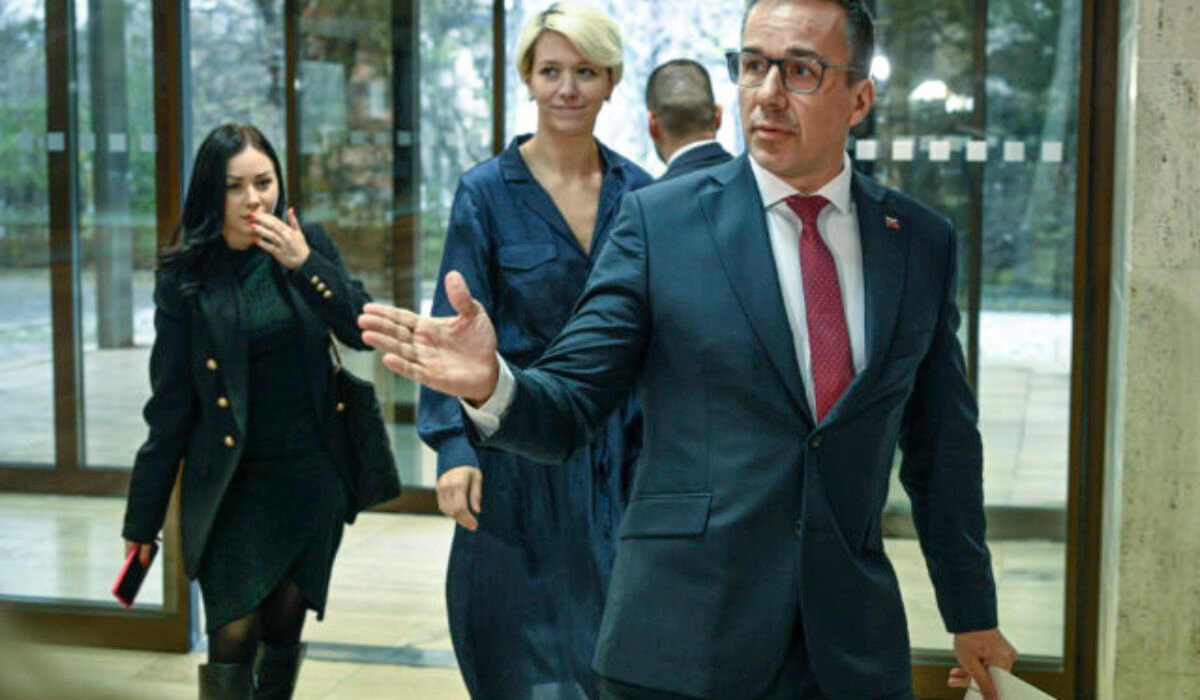 S huliakovcami by sa mal rozprávať Andrej Danko, myslí si minister Tomáš
