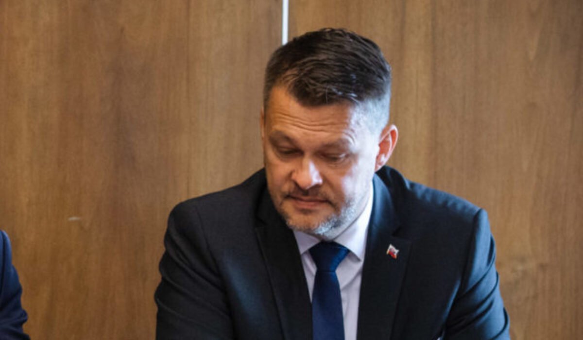 Návšteva Moskvy pôsobí ako slabosť, nie stratégia. Migaľ kritizuje Ficovu návštevu Ruska