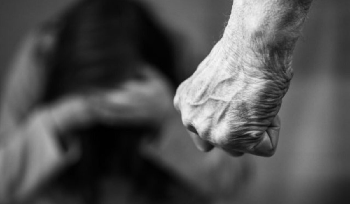 Formy násilia páchaného na ženách sa za posledné desaťročia vyvinuli a zmenili, prispievajú k tomu aj moderné technológie