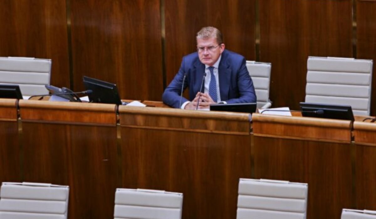 Peter Žiga má pochybnosti o členstve odvolaných predsedov výborov Šipoša a Kolíkovej