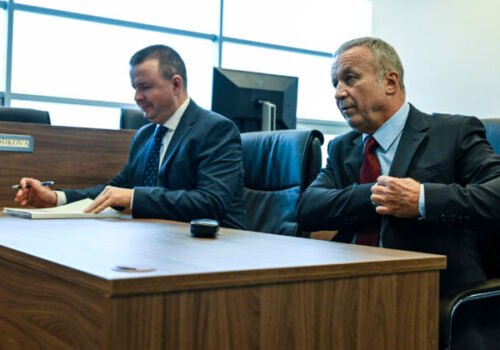 Sudca Kliment je vinný za výrok o zdvihnutom prste, trest však nedostal