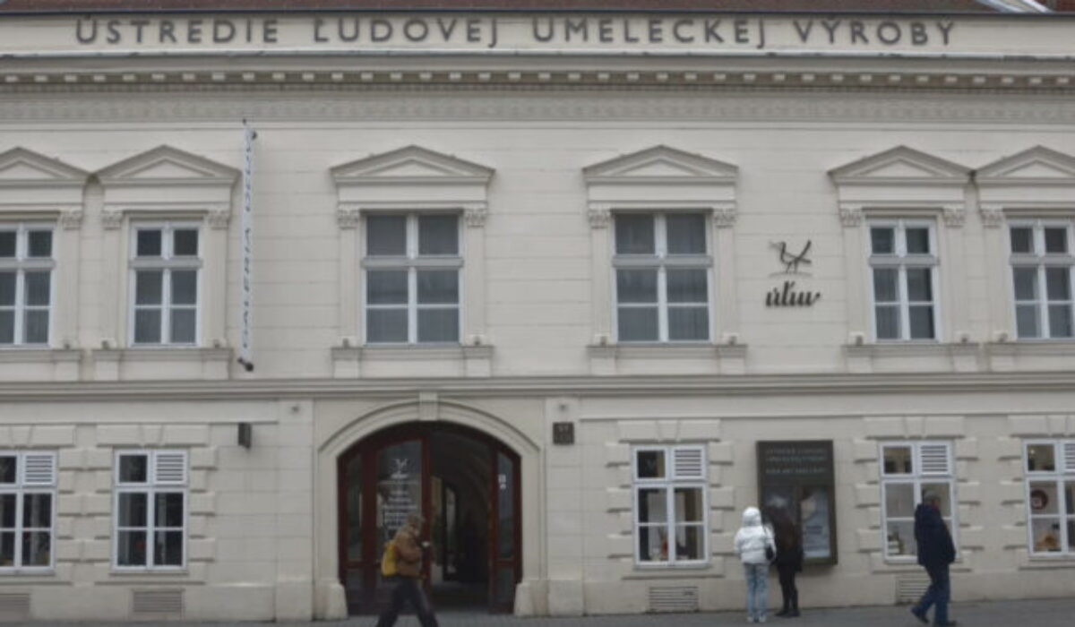 Škola remesiel Ústredia ľudovej umeleckej výroby zožala historický úspech, zaradili ju na do zoznamu UNESC – VIDEO