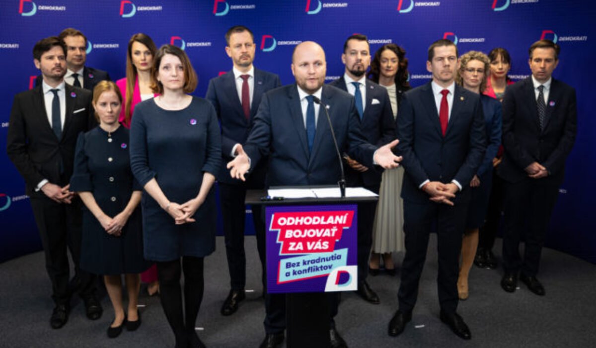 Predsedu Demokratov v Považskej Bystrici fyzicky napadol starší muž, Kvasnica skončil na ošetrení