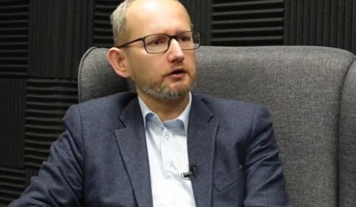 Fico ako asi jediný premiér v celej Európskej únii nebol v Kyjeve, podľa Bátora aj týmto vyjadrujeme náš postoj – VIDEO