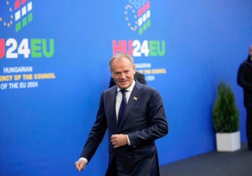 Rokovania o vojne na Ukrajine by sa podľa poľského premiéra mohli začať v zime
