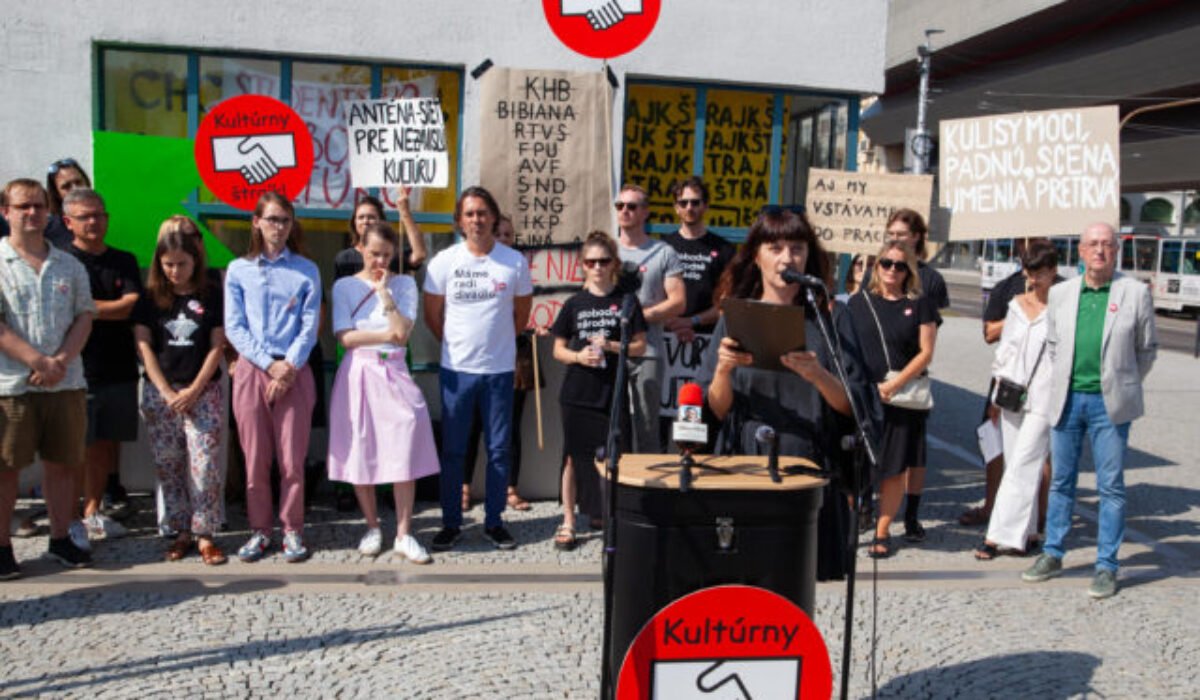 Nový štatút Fondu na podporu umenia zatiaľ nebol schválený, jeho prijatie však môže mať devastačné následky