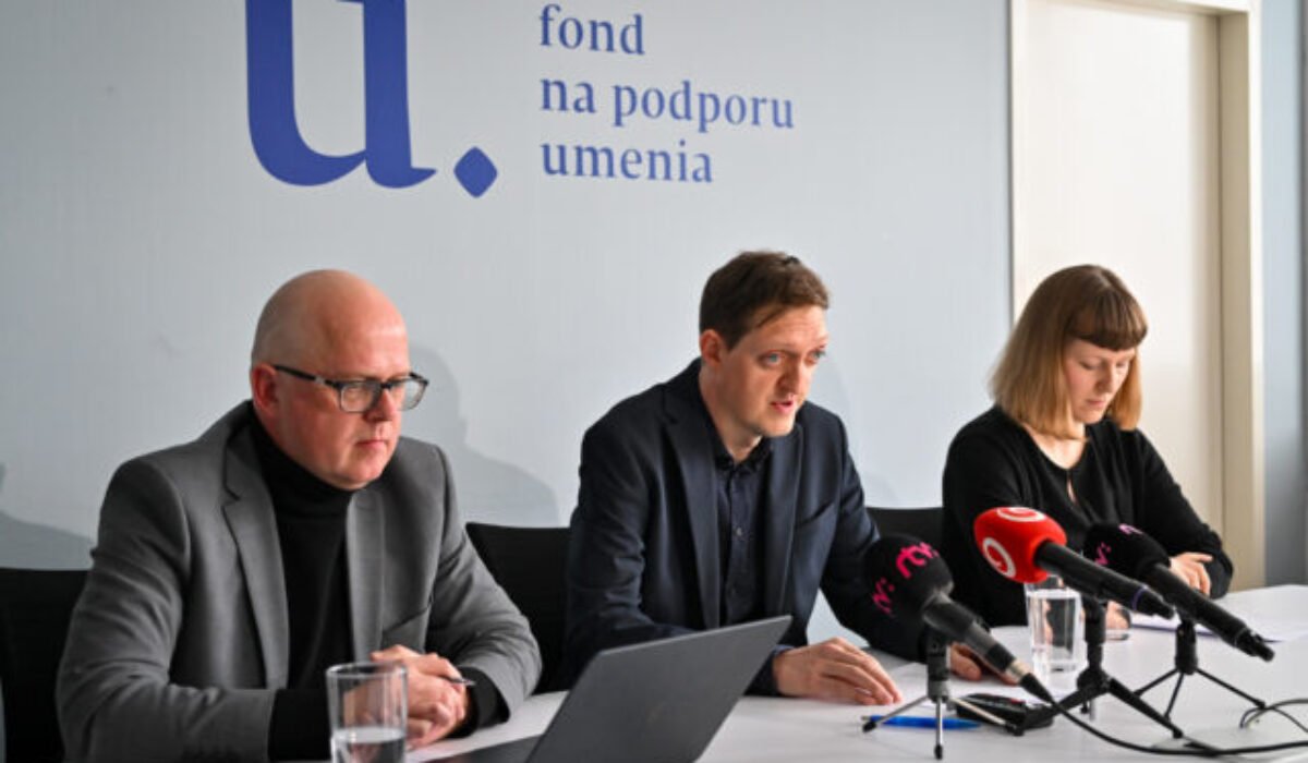 Šimkovičovej nominanti vo Fonde na podporu umenia nečakane prišli do práce, nevedeli vysvetliť vlastné návrhy zmien