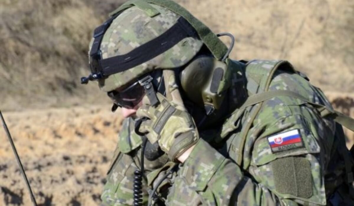 Slovenskí vojaci absolvujú v prvom polroku 2025 viac ako sto vojenských cvičení na Slovensku a v zahraničí