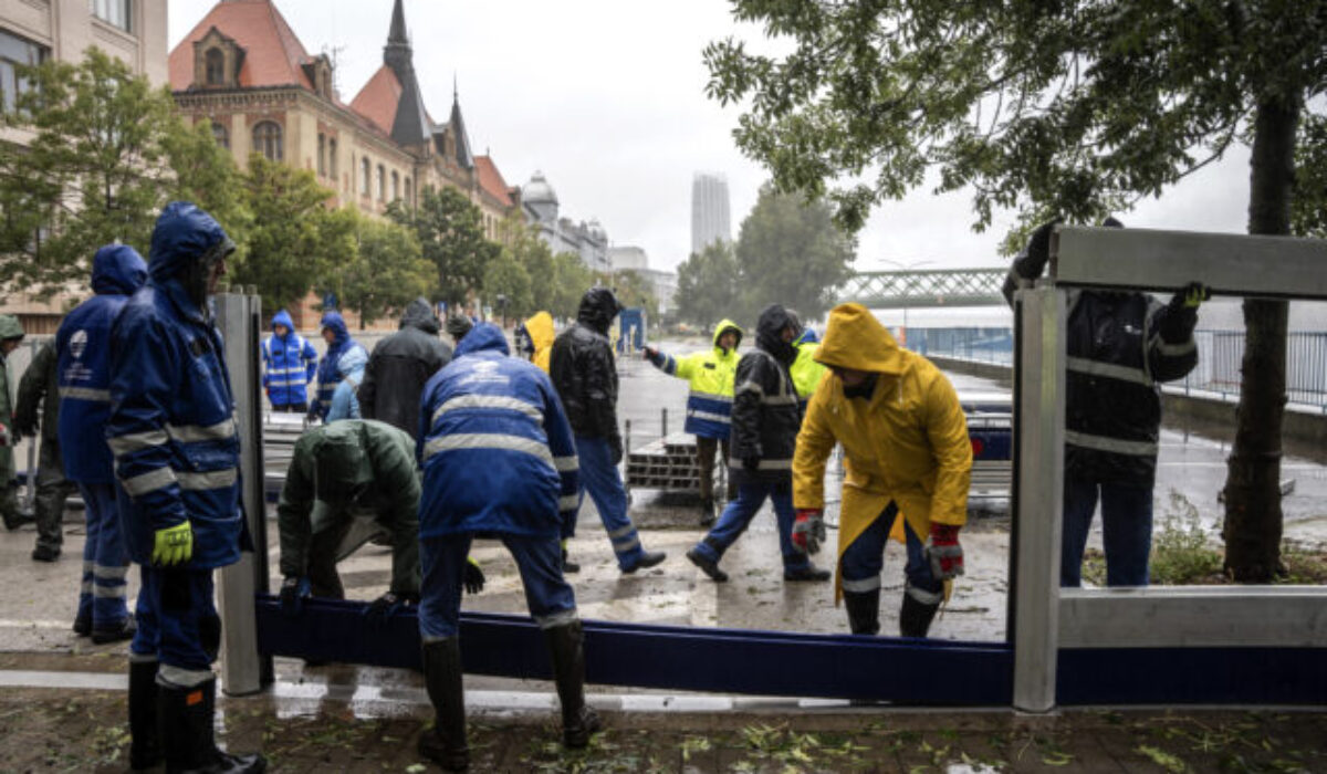 Na Slovensku bolo tento rok pre povodne vyhlásených 35 mimoriadnych situácií, najkritickejšie boli záplavy v septembri