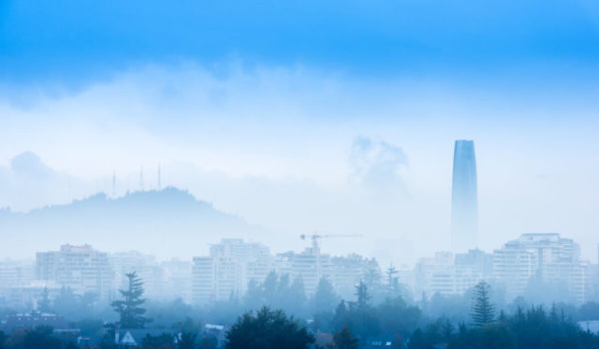 Moravsko-sliezsky kraj dusí smog, meteorológovia vydali výstrahu