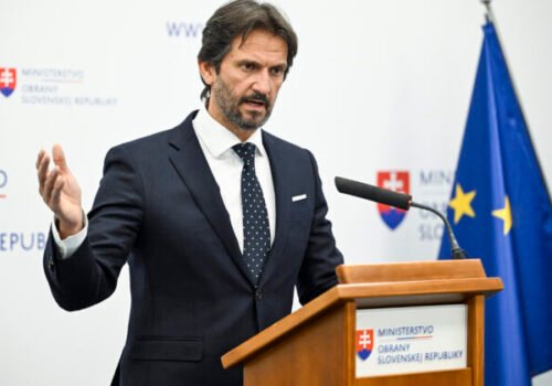 Kaliňák nevylúčil, že by sa Huliak mohol stať ministrom cestovného ruchu a Ferenčák ministrom investícií