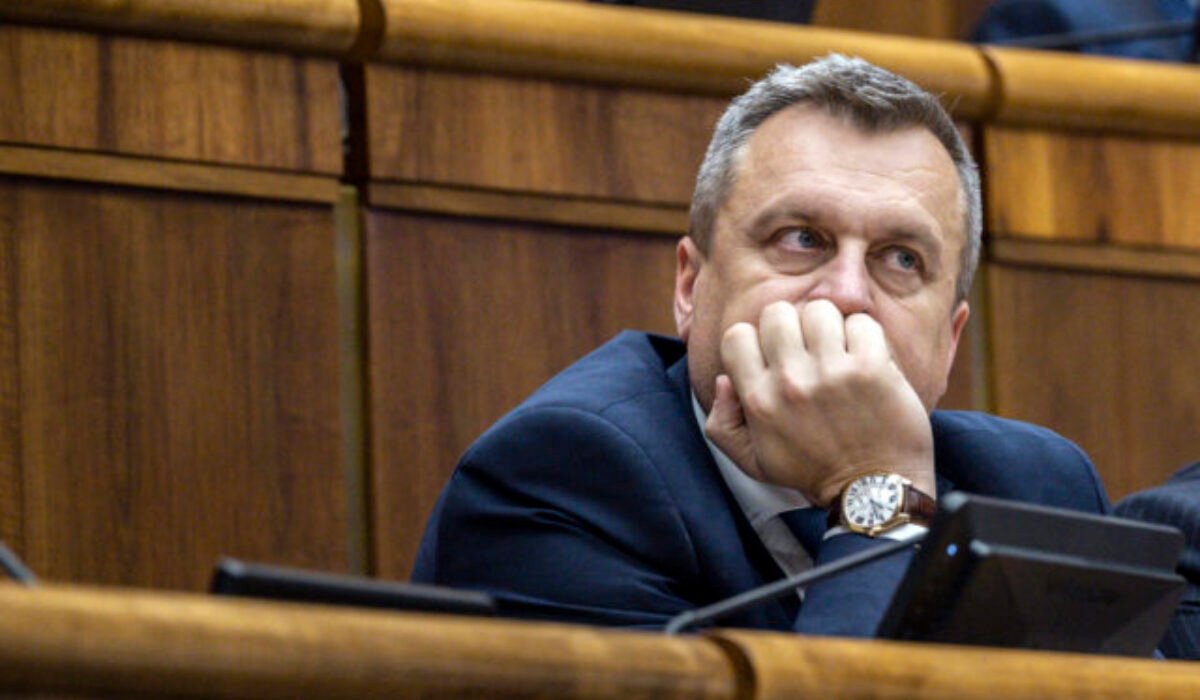 Danko chce spájať a vyzýva na zjednotenie v postoji proti Zelenskému, v principiálnosť Pellegriniho neverí
