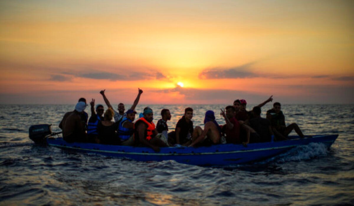 Pri pobreží Tuniska sa potopili dva člny s migrantmi, najmenej 27 z nich zomrelo