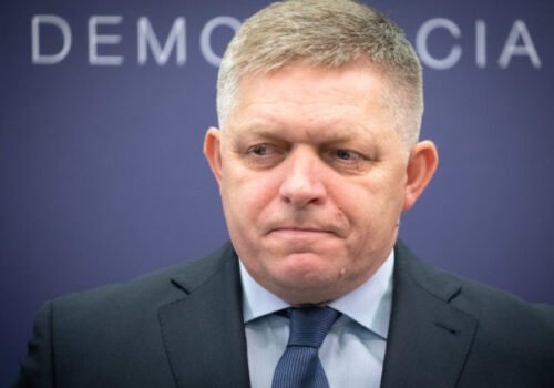 V bytovke premiéra Fica došlo ku krádeži. Policajný zbor je podľa Demokratov na kolenách – VIDEO