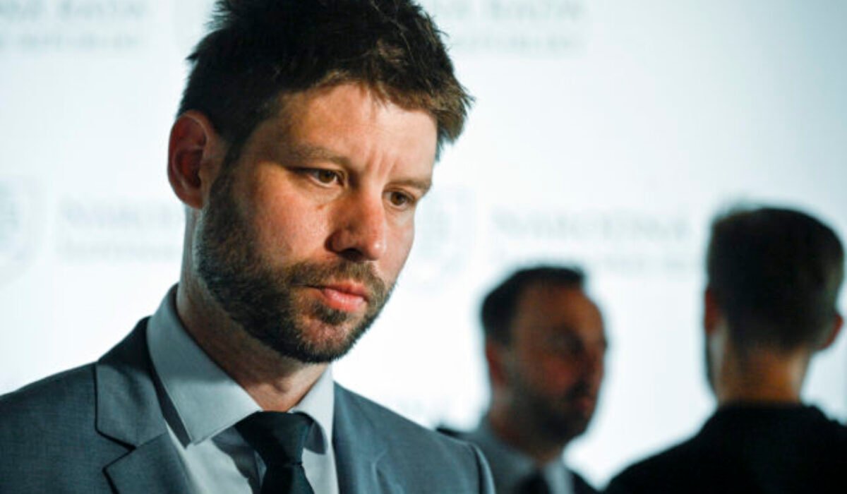 Fico sa podľa Šimečku chystá zmeniť základné parametre zahraničnej politiky, šéf progresívcov hovorí o mimoriadne nebezpečnom kroku