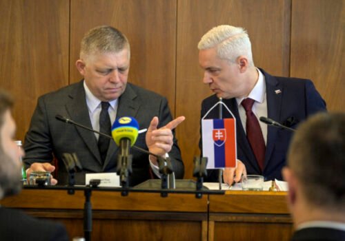 Nemajme pocit, že EÚ je nedotknuteľná. Povinnosťou vlády je podľa Fica, aby nebola pasívna v zahraničnej politike