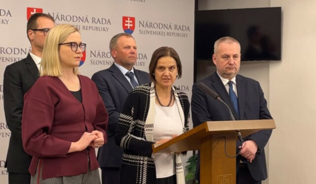 Ficom prezentovaná správa SIS v parlamente si vôbec nevyžadovala neverejný režim, tvrdí Kolíková – VIDEO