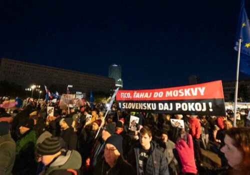 Protestovať sa bude v piatok aj v Trnave, zhromaždenie organizujú politické strany