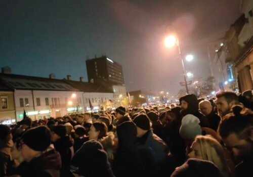 V Košiciach protestoval rekordný počet ľudí, organizátorom nebolo OZ Mier Ukrajine – VIDEO, FOTO