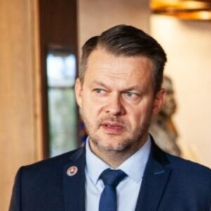 MIRRI podpísalo 15 zmlúv za osem miliónov eur. Modernizácia čaká cesty, mosty aj viaceré školy