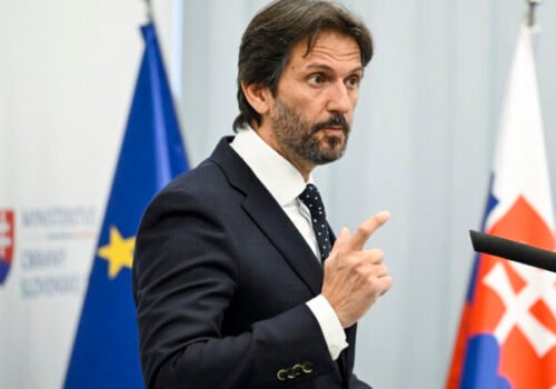 Hnutie Slovensko má dosť podpisov na mimoriadnu schôdzu o odvolaní Kaliňáka
