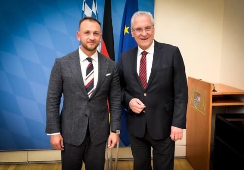 Šutaj Eštok sa stretol s bavorským ministrom vnútra, hovorili o nelegálnej migrácii aj aktuálnych bezpečnostných hrozbách – FOTO