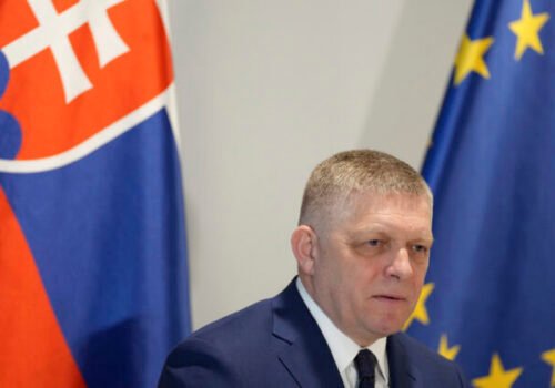 Slovensko nevyšle na územie Ukrajiny žiadne ozbrojené sily, reaguje Fico na stretnutie lídrov v Paríži