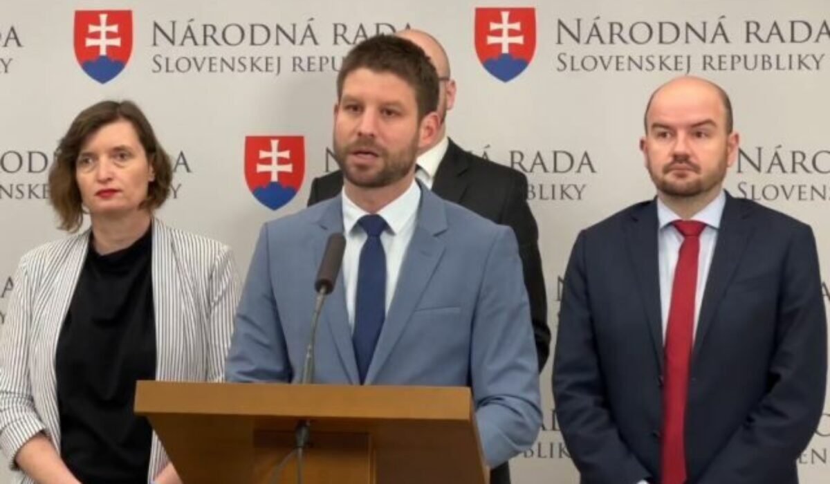 Okrúhly stôl u prezidenta je podľa Šimečku pascou pre opozíciu, Dubéci hovorí o paralýze štátu – VIDEO