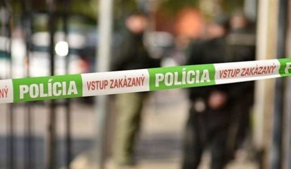 Viaceré politické strany a hnutia dostali výhražné emaily, páchateľ sa vyhráža bombovým útokom na ich sídla