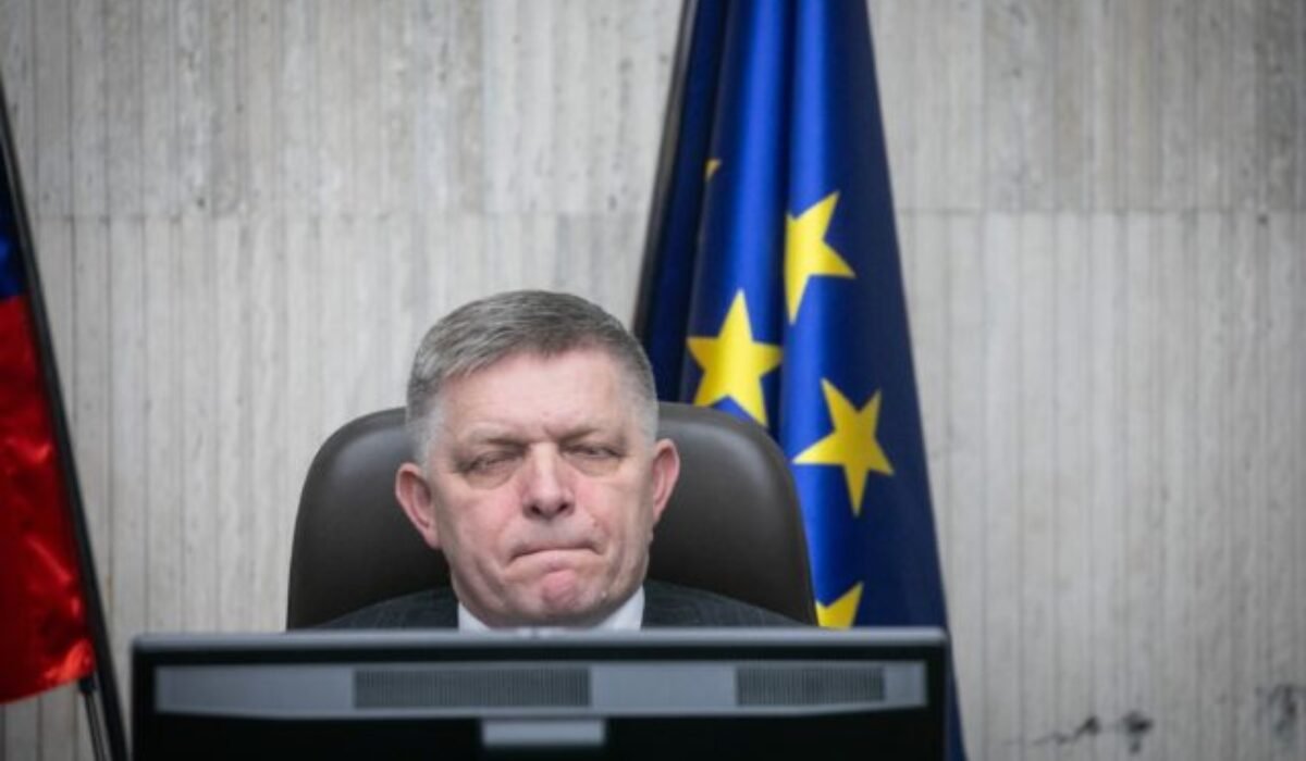Slovensko sa v rebríčku vnímania korupcie prepadlo, podľa Transparency je to vizitka Ficovej vlády