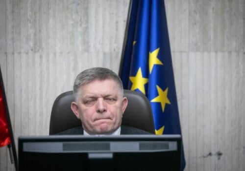 Slovensko sa v rebríčku vnímania korupcie prepadlo, podľa Transparency je to vizitka Ficovej vlády
