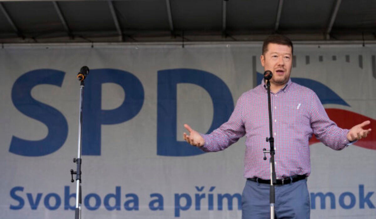 Český parlament súhlasil si stíhaním poslanca Tomia Okamuru za podnecovanie k nenávisti