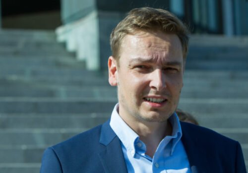 Žilinka sa podľa opozičného poslanca Vanča pokúsil zmariť poslanecký prieskum na generálnej prokuratúre – VIDEO