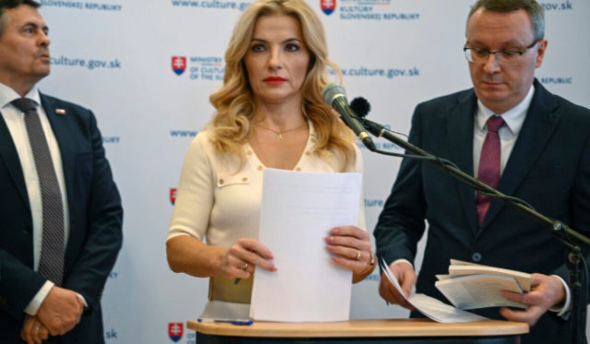Zamestnanci literárneho centra podali ďalšiu sťažnosť na Murína, Šimkovičovú opäť žiadajú o jeho odvolanie