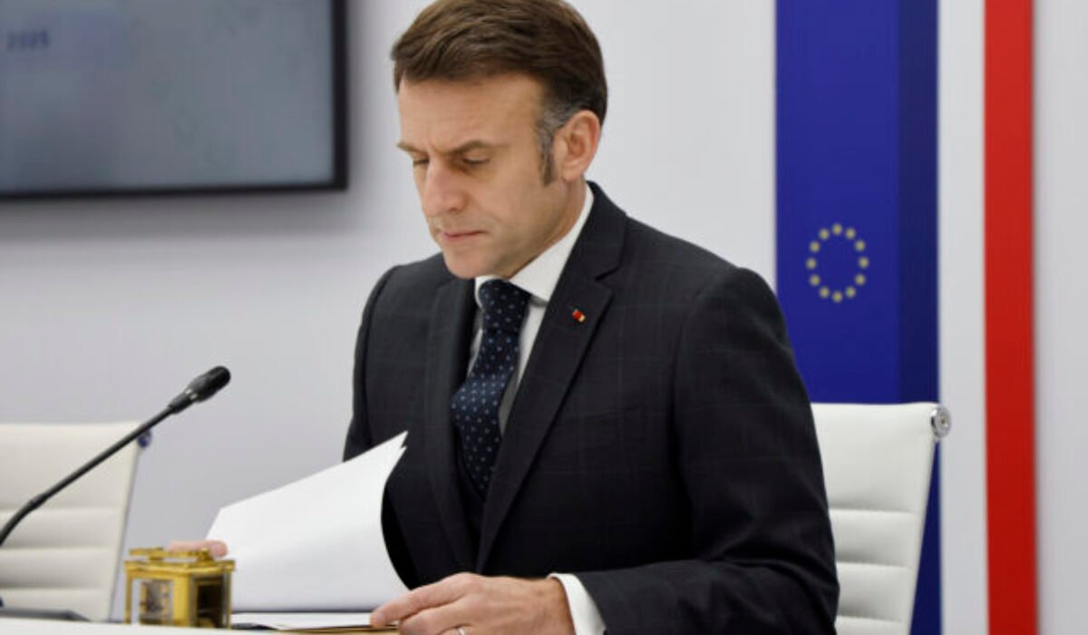 Brusel podľa Macrona plánuje recipročné clá na americkú oceľ a hliník