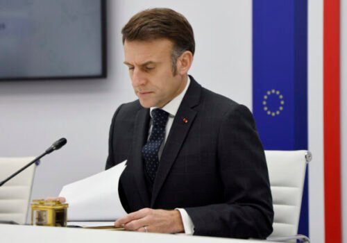 Brusel podľa Macrona plánuje recipročné clá na americkú oceľ a hliník