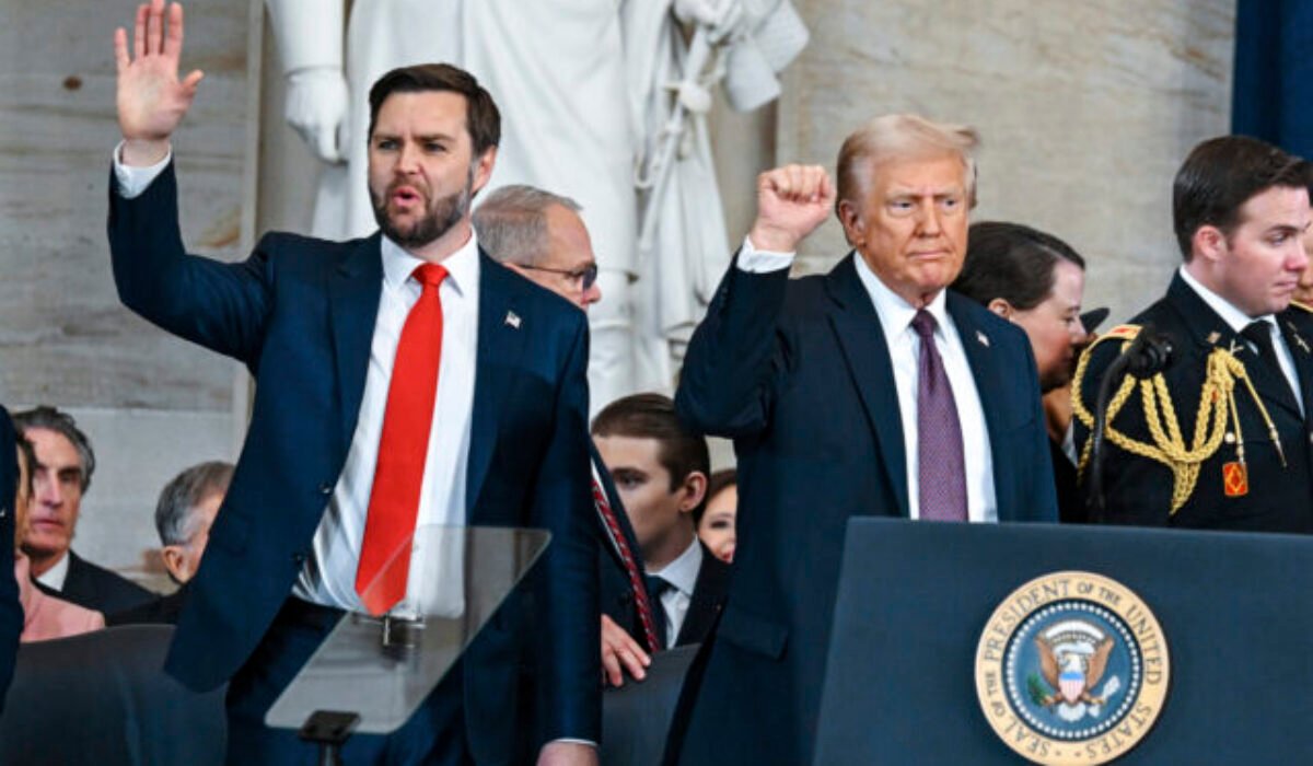 Trump a Vance robia Putinovu špinavú prácu, vyhlásili americkí senátori za Demokratickú stranu