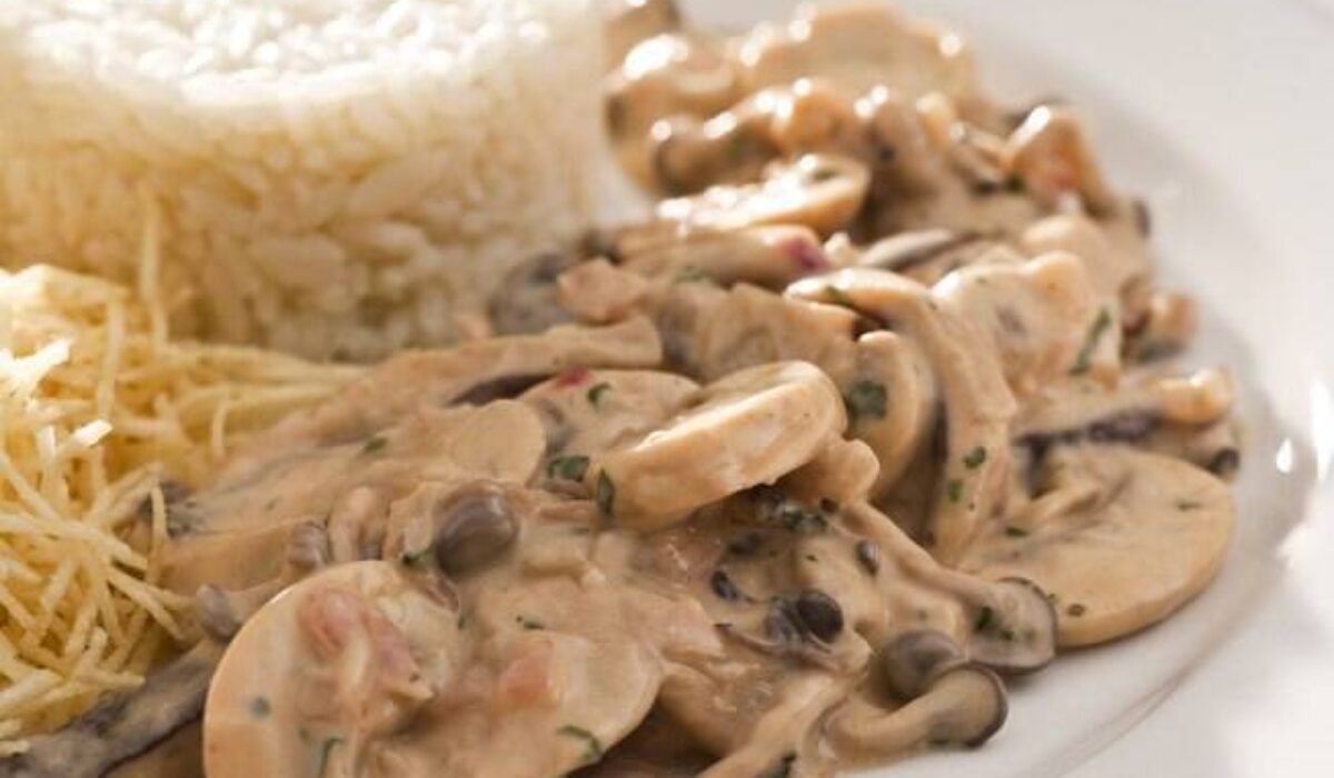 Dobroty na každý deň: Lahodný hubový stroganov – krémová delikatesa na každý deň